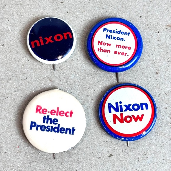 President Nixon - Vintage Political Pinback Buttons - Picture 1 of 9